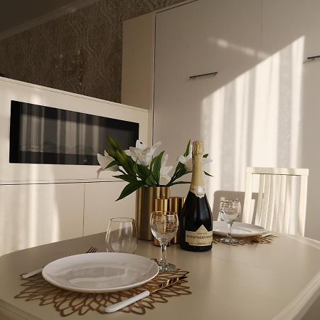Lux Apartment,10 Фонтана,До Моря 5 Минут Odesa Exterior photo